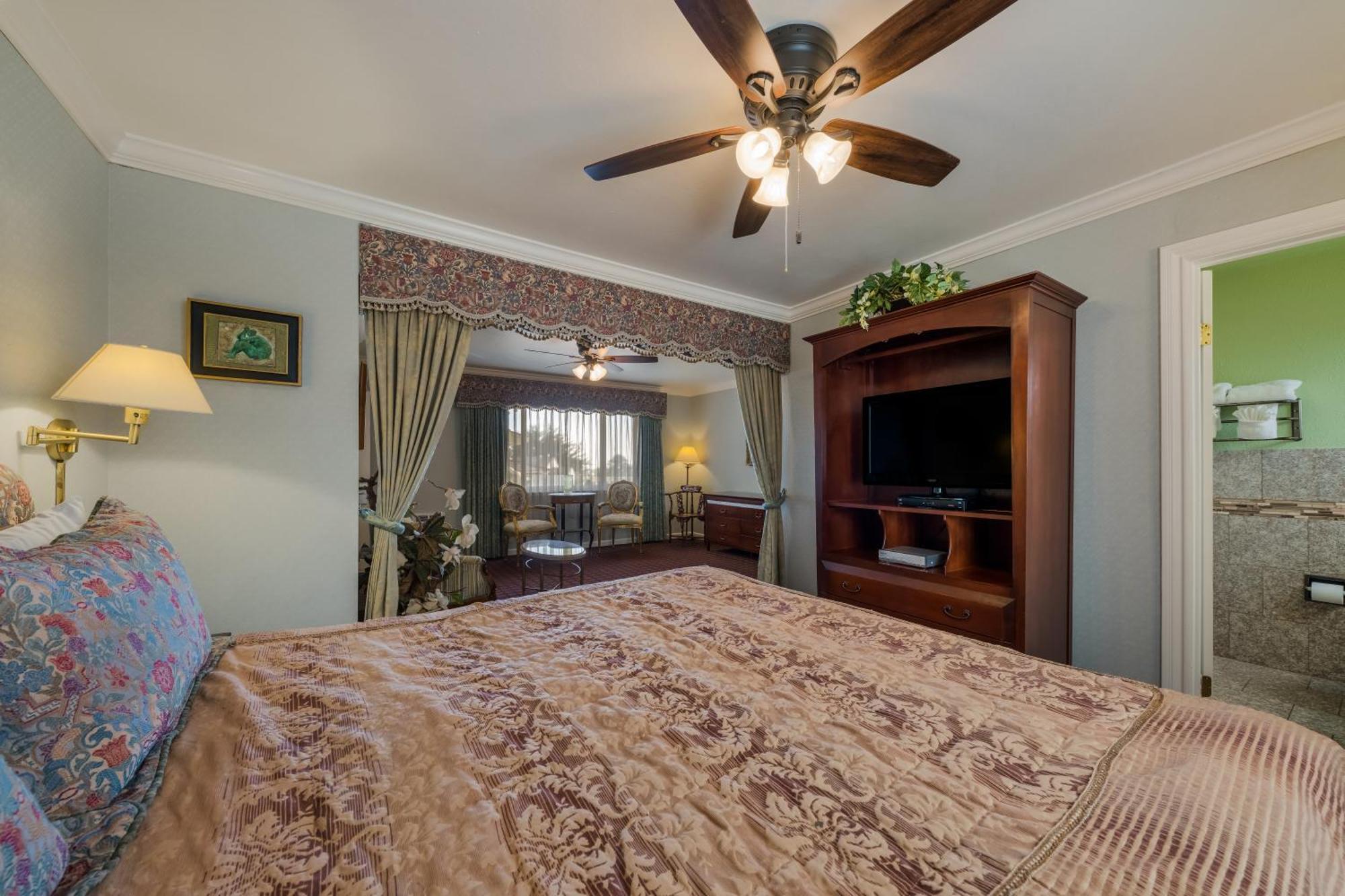 King Suite Couch